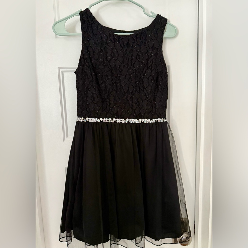 Elegant Black Juniors Dress